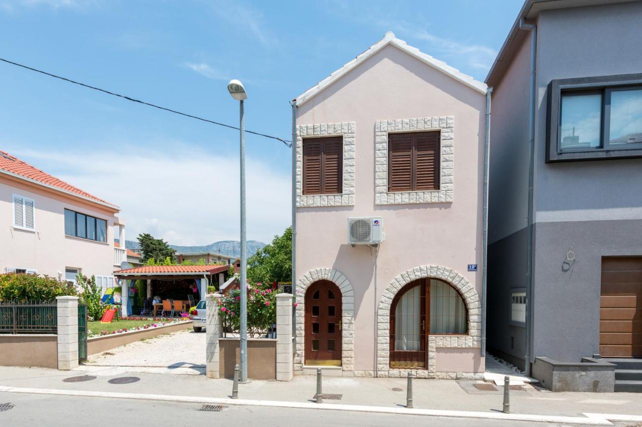 Apartments By The Sea Kastel Stari, Kastela - 15894 Zewnętrze zdjęcie