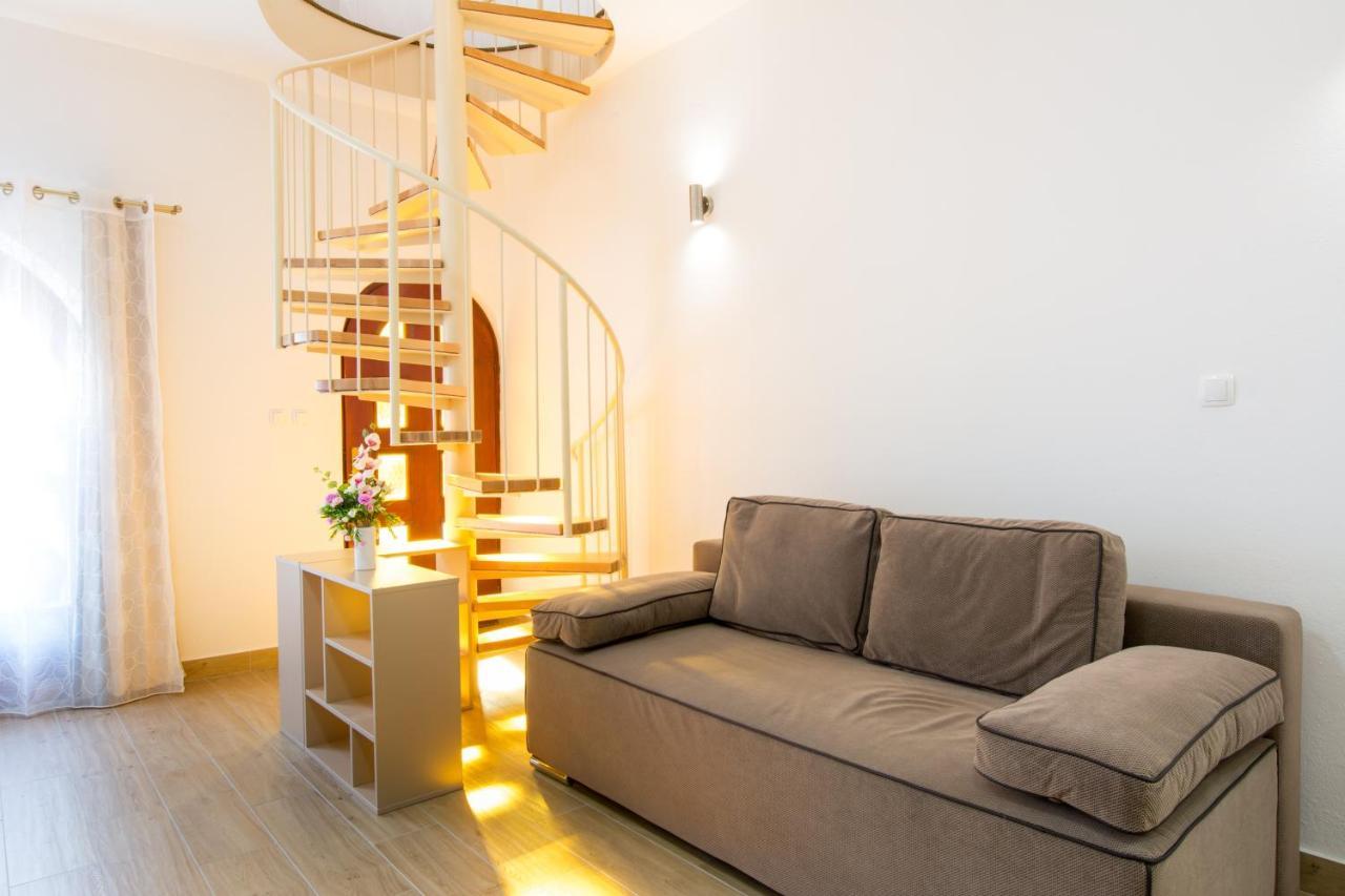 Apartments By The Sea Kastel Stari, Kastela - 15894 Zewnętrze zdjęcie