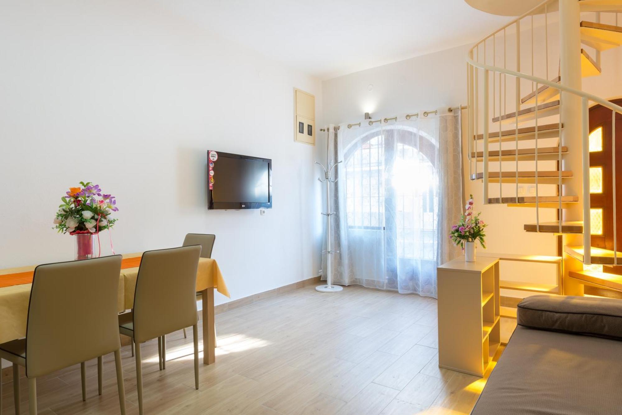 Apartments By The Sea Kastel Stari, Kastela - 15894 Pokój zdjęcie